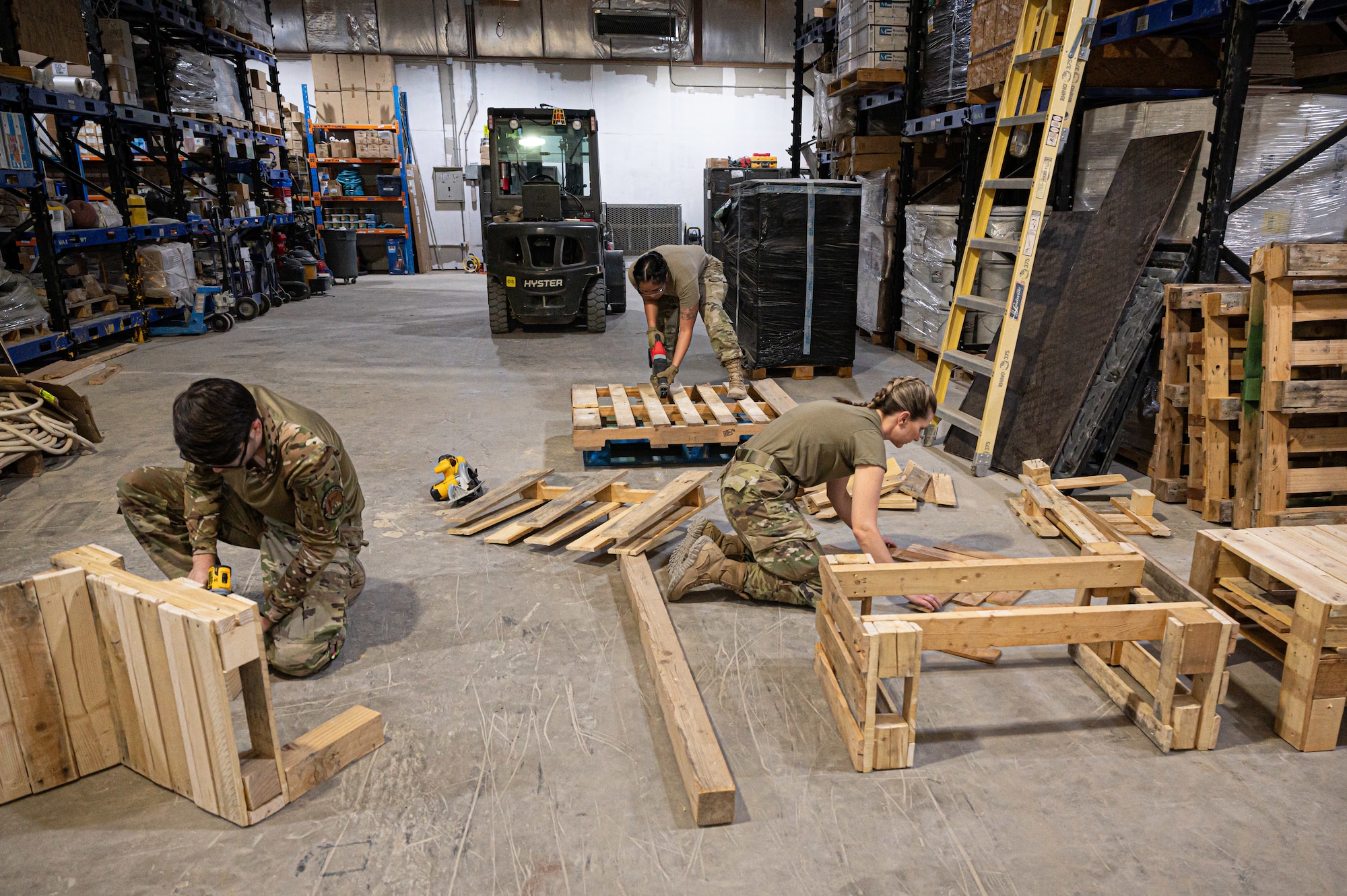 Project Salvage Pallets is a new upcycle program at Ali Al Salem Air Base that allows service members to use salvaged wooden pallets to create furniture for airmen dorms and common areas.