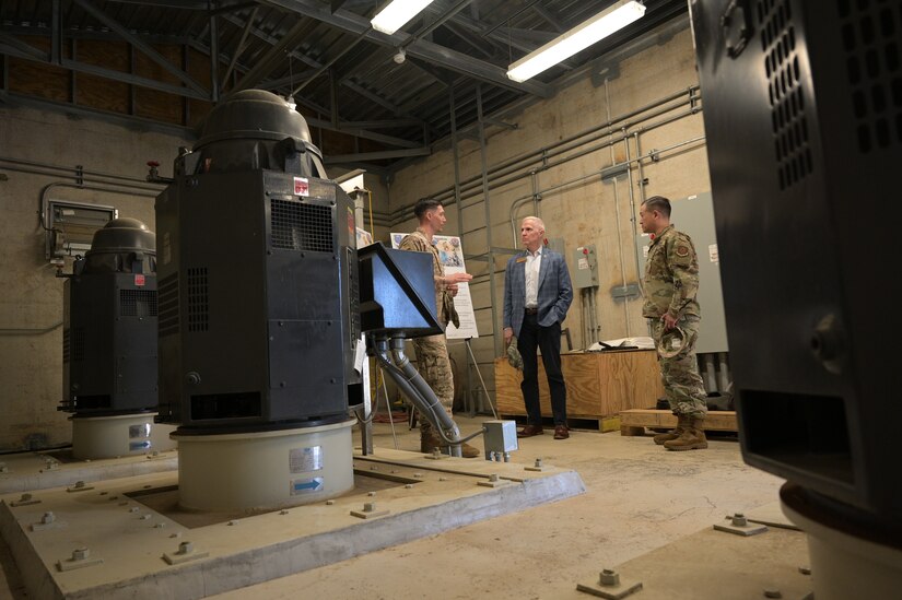 Civilian Aide to the Secretary of the Army (CASA) for Virginia-South being briefed