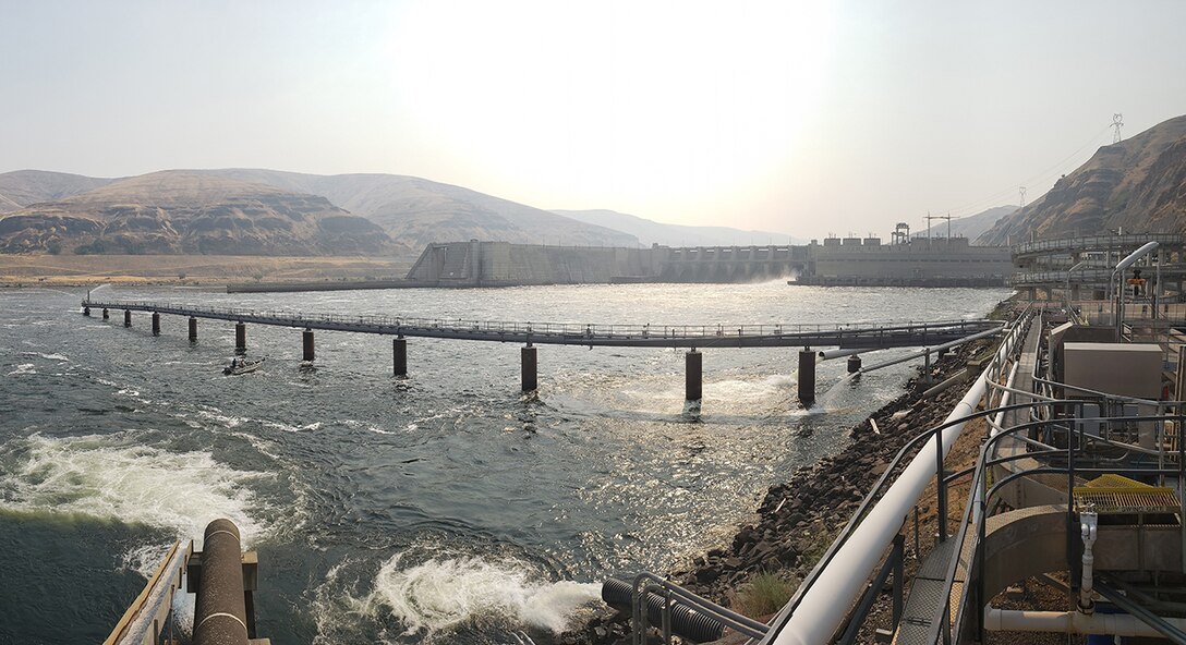 This congressionally authorized project consists of Lower Granite Dam, navigation lock, powerhouse, a fish ladder and associated facilities. The project provides hydroelectric generation, navigation, recreation and incidental irrigation.