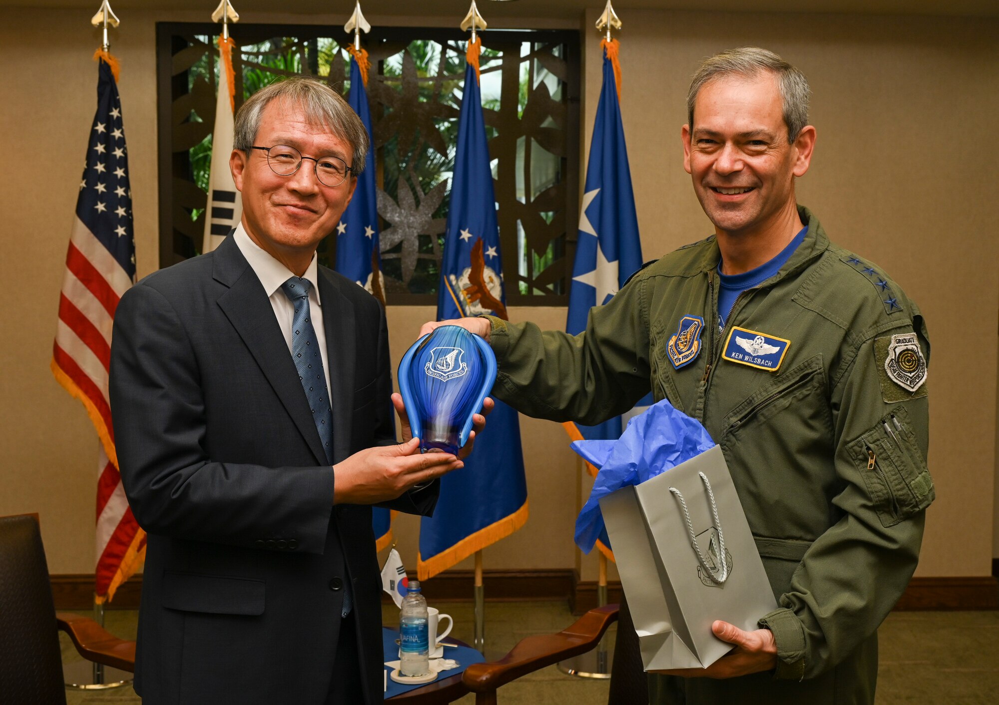 ROK Consulate General visits COMPACAF