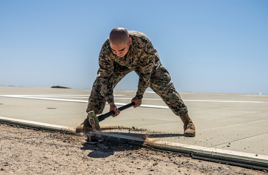 US Marines Conduct Realistic Training Exercises