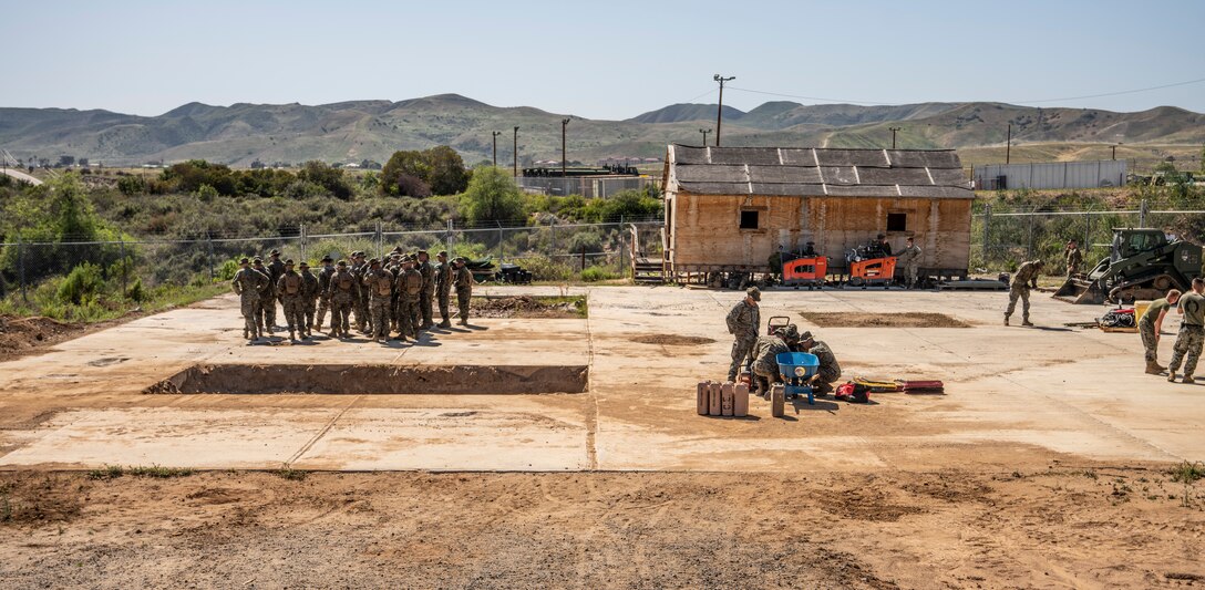 US Marines Conduct Realistic Training Exercises