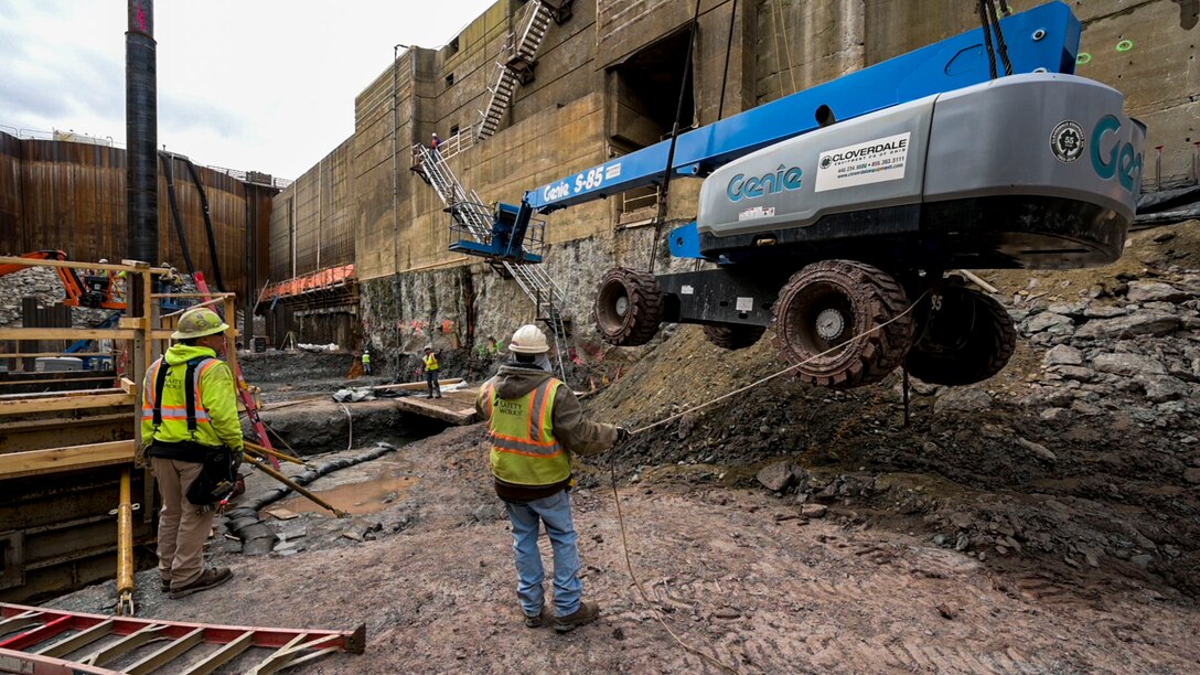 charleroi construction