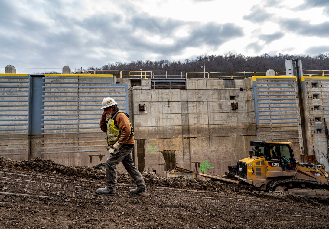 charleroi construction