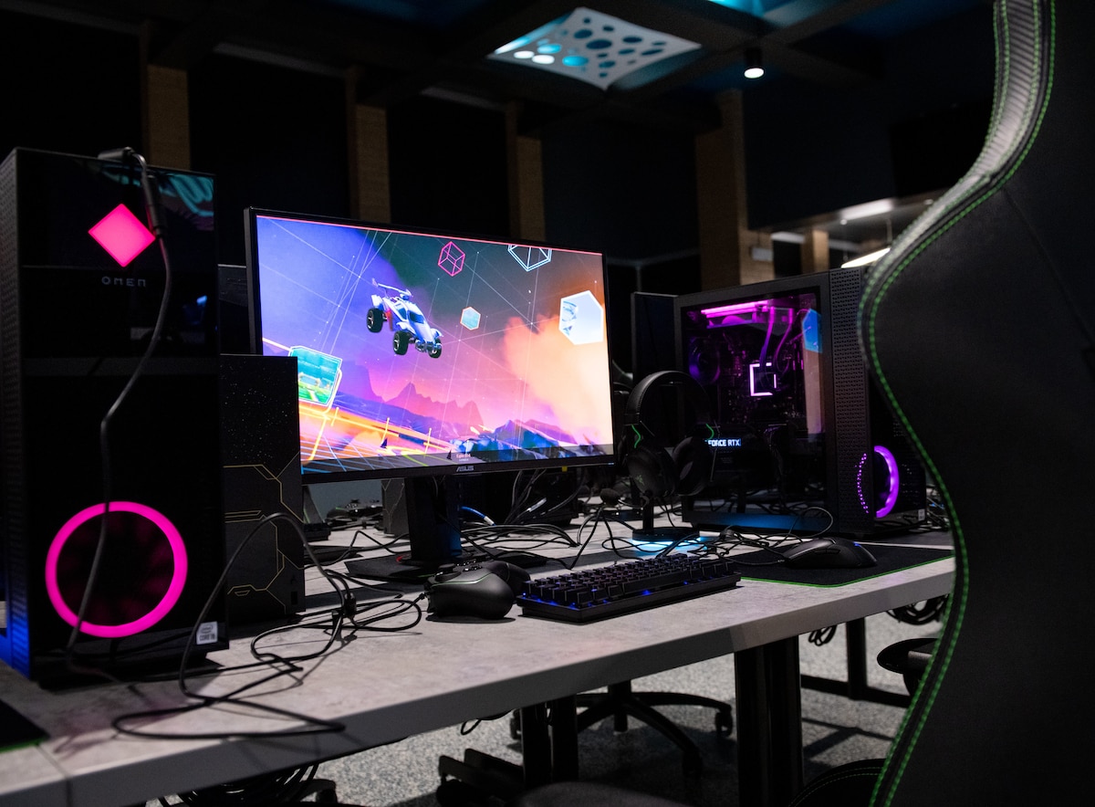 USO gaming center