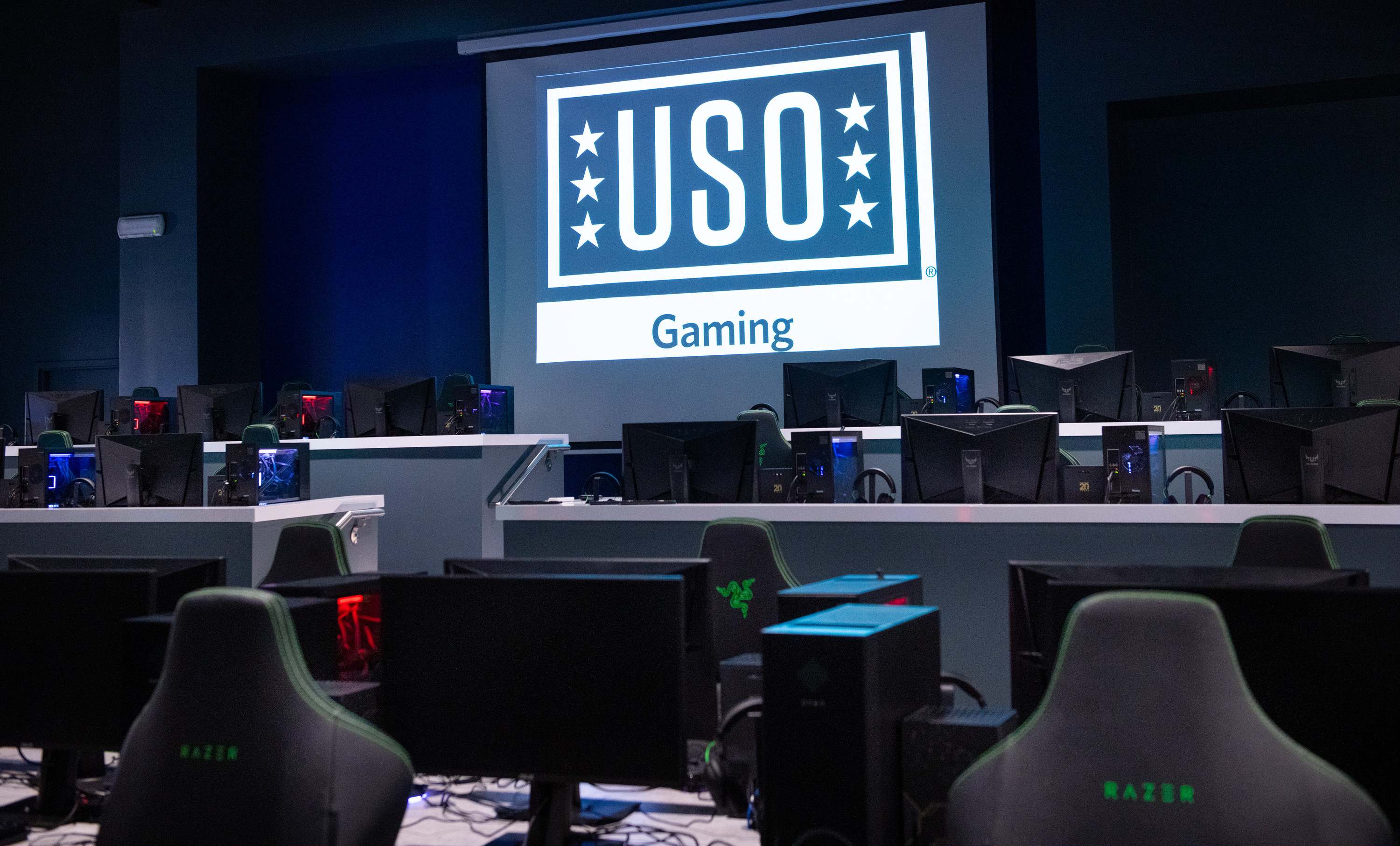 USO opens video gaming center on Eglin > Eglin Air Force Base > Article