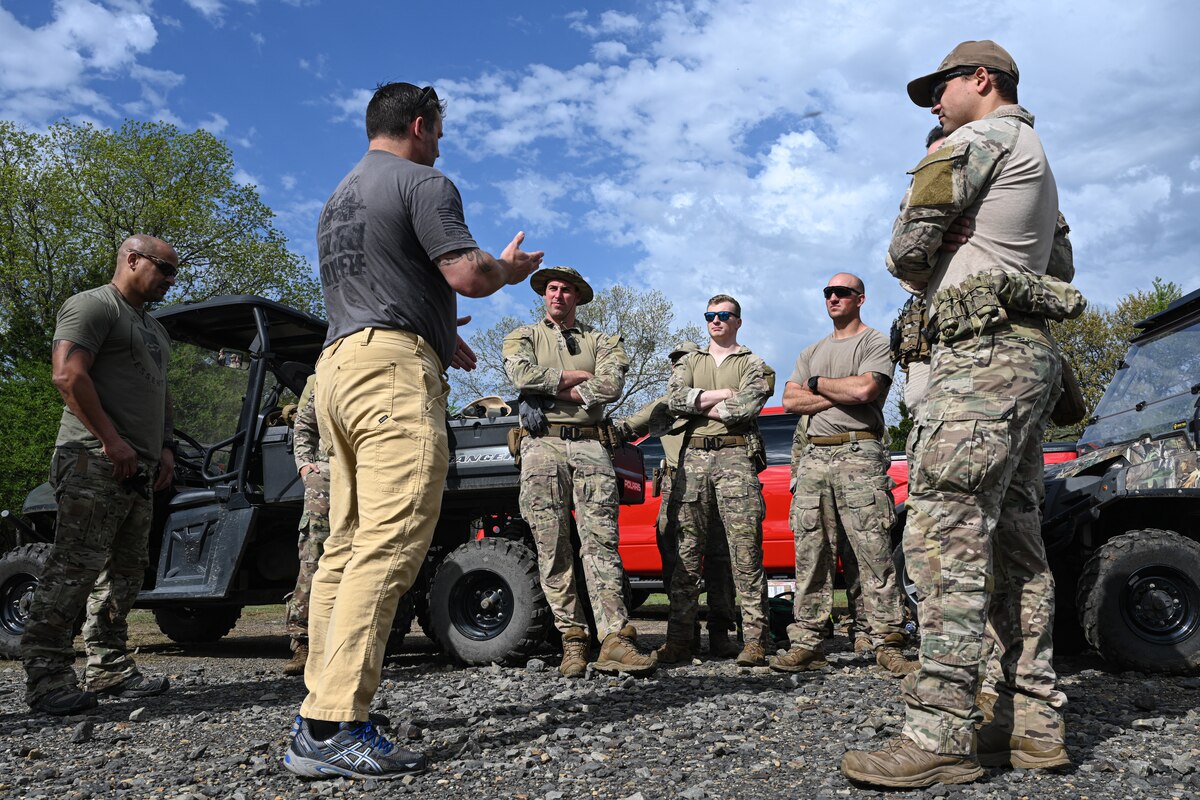 Little Rock EOD receives advanced medical certification gt Little Rock