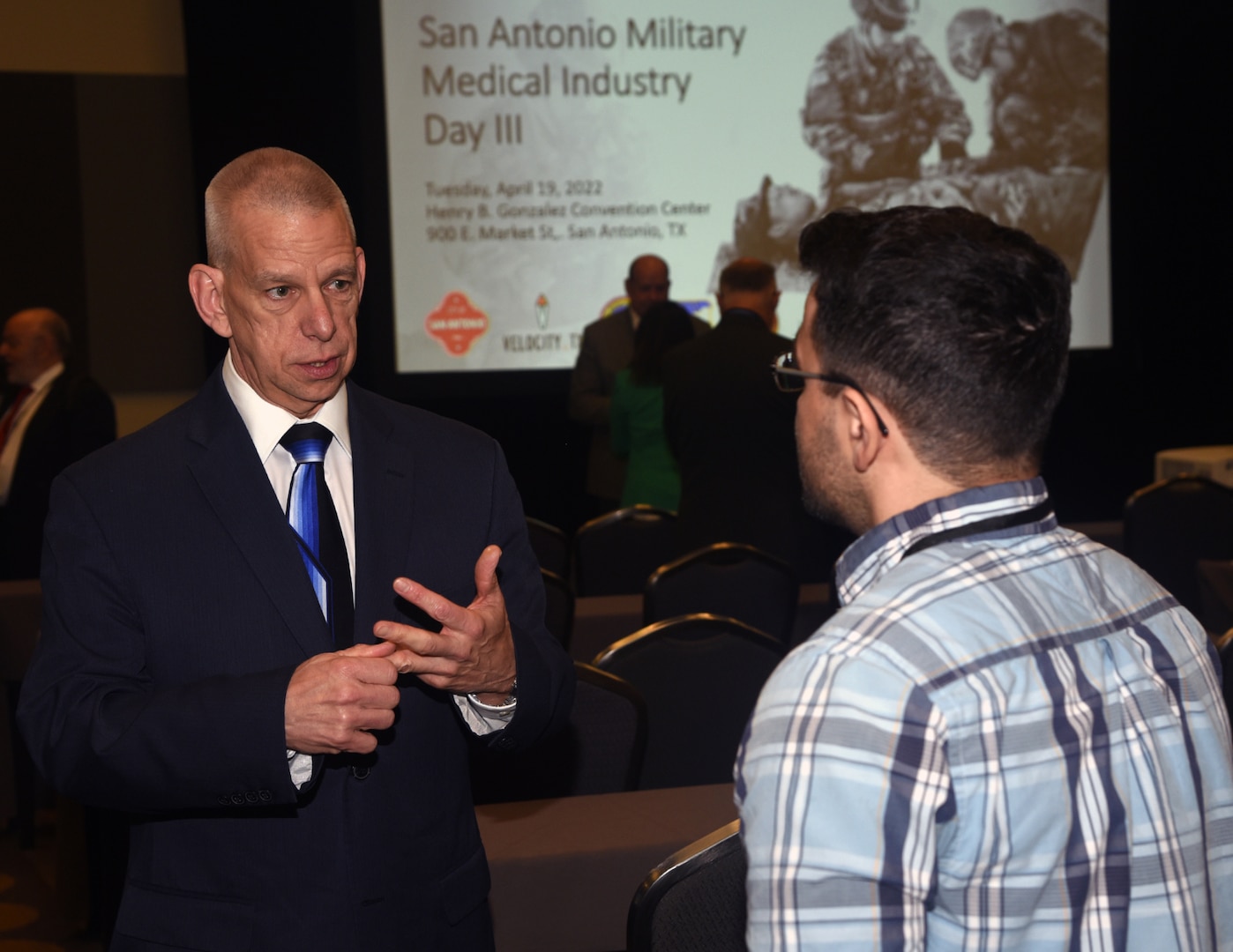 NAMRU San Antonio, 59th MDW, USAISR participate in Military Medical Industry Day