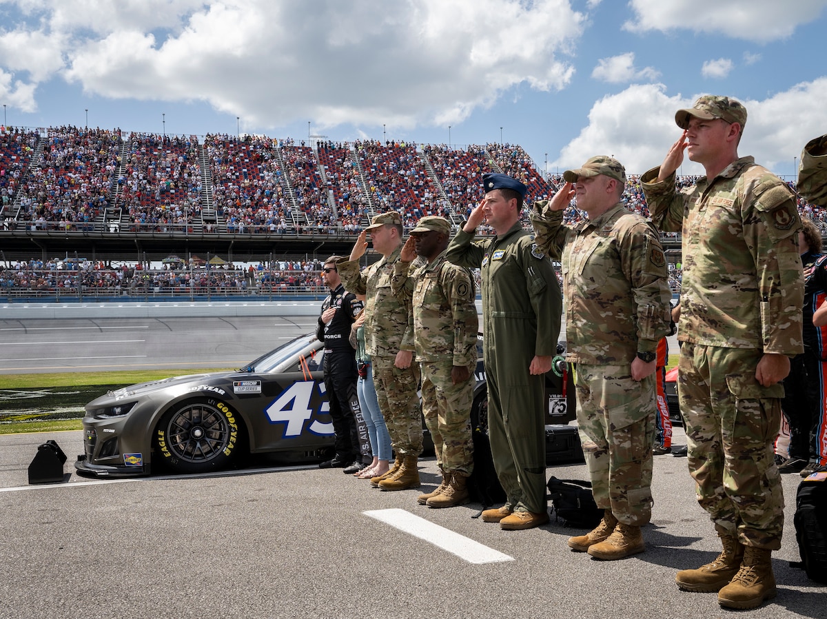 Airman paint scheme design at Talladega
