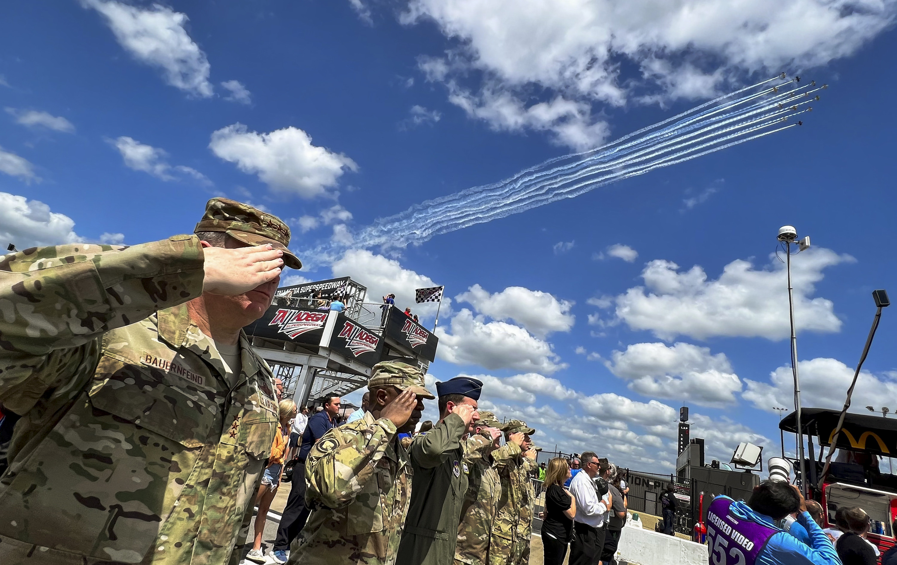 Airman's NASCAR paint scheme design debuts > Air Education and Training ...
