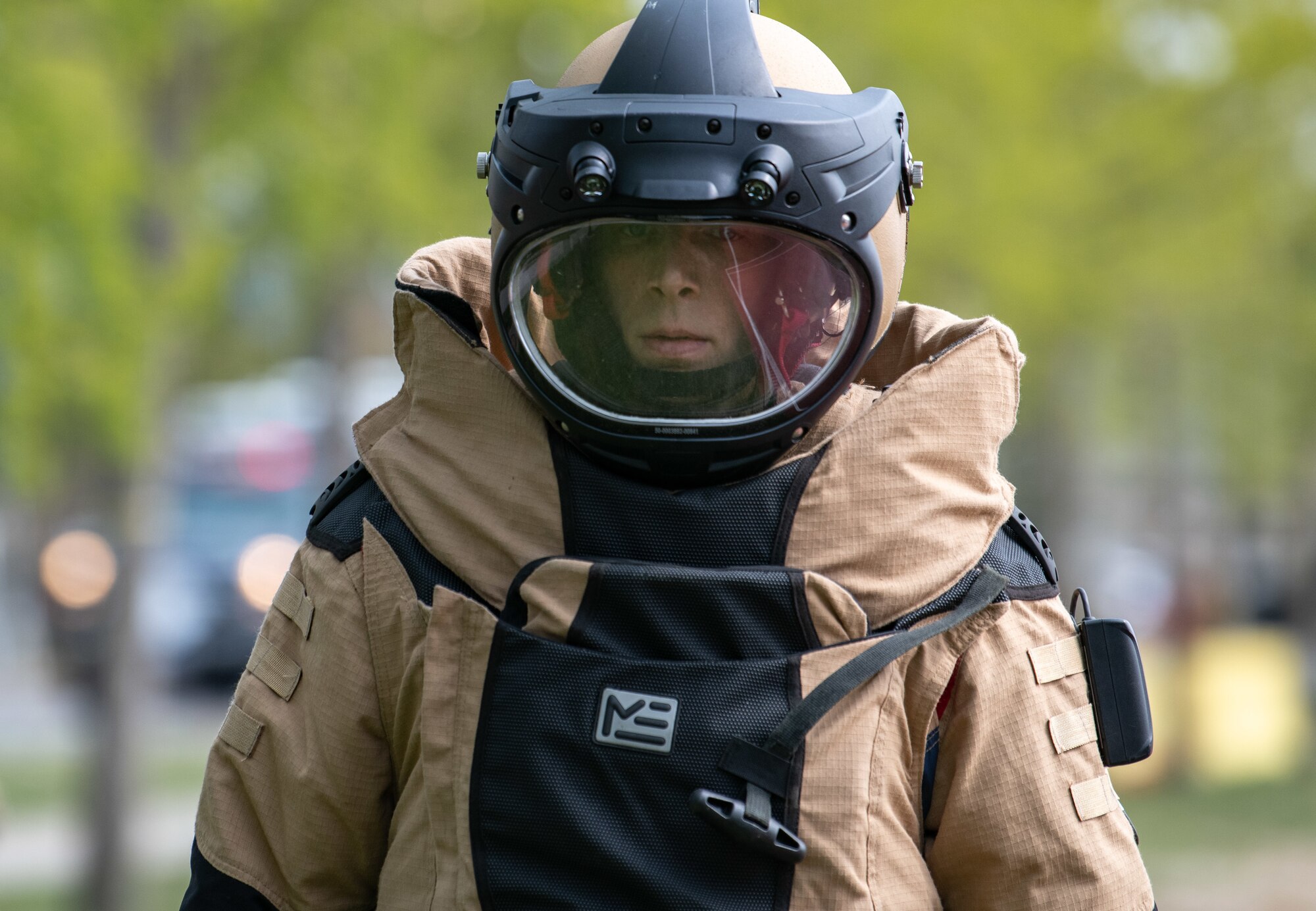 Members assigned to the 8th Fighter Wing respond to a simulated small unmanned aircraft system (sUAS) threat during routine training at Kunsan Air Base, Republic of Korea, April 21, 2022.