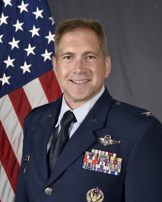 Col Giller Official Photo