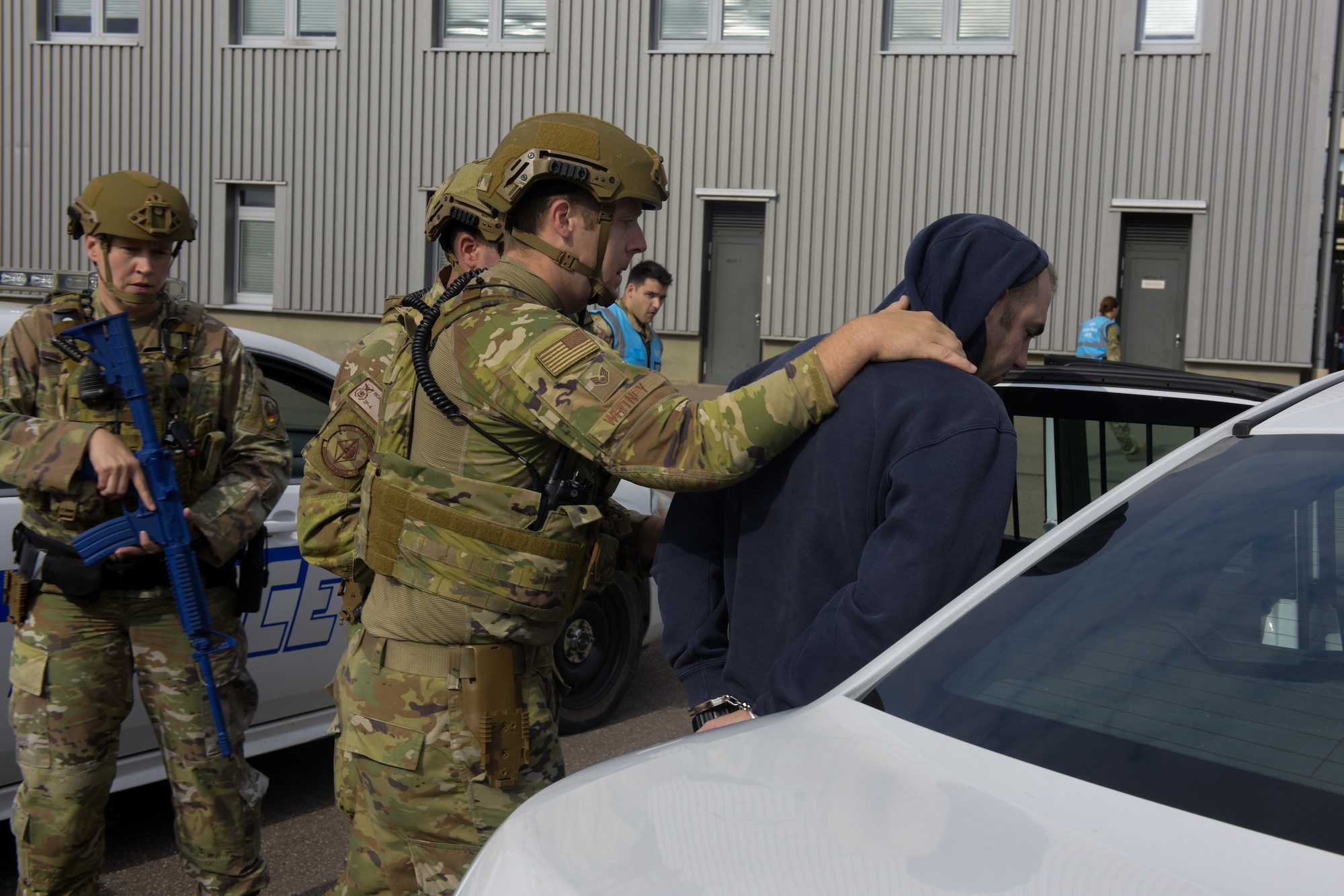 Security forces simulates an arrest