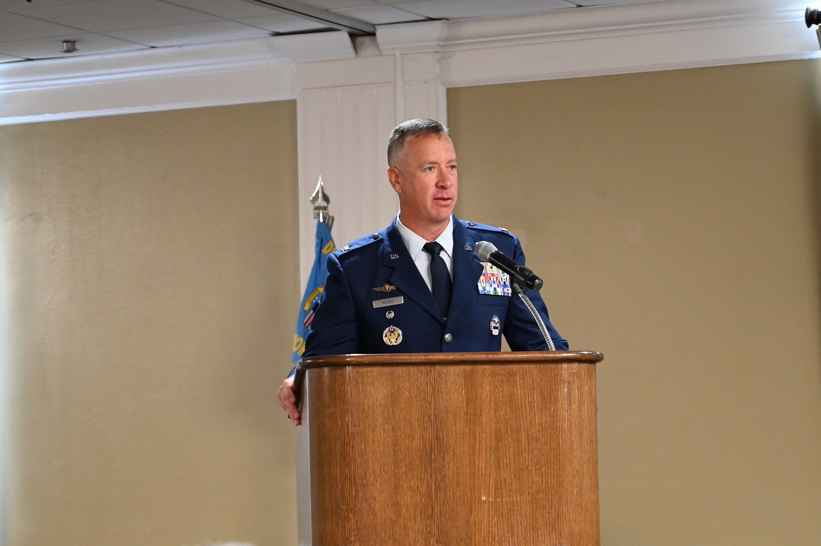 Magee assumes command of DLA at Oklahoma City