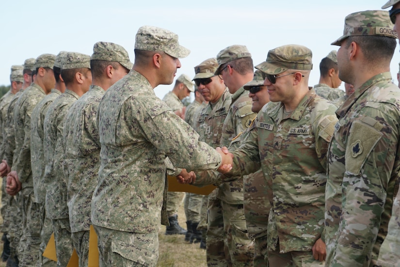 Uruguayan and American Soldiers do counter-IED exercise