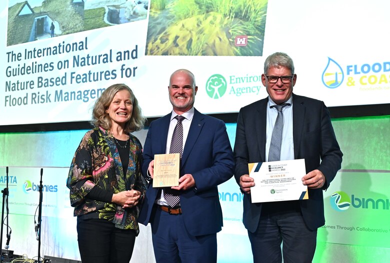 The USACE EWN Program received  the U.K. Environment Agency’s Flood and Coast Excellence Award for International Excellence.