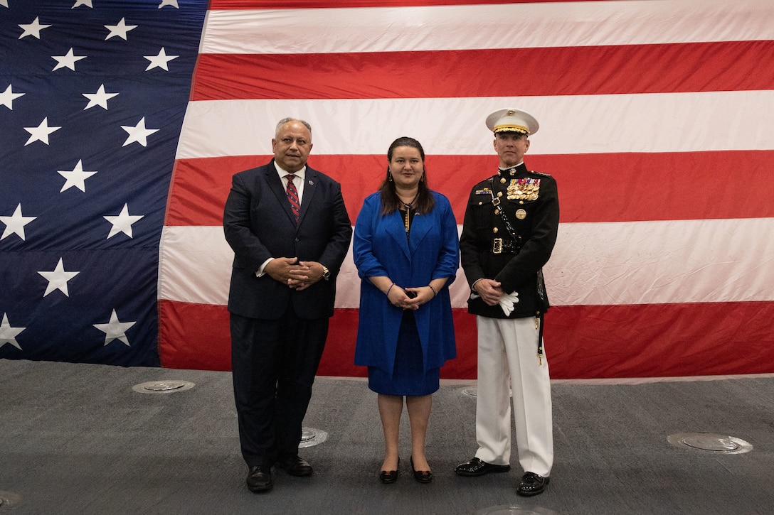 commandant of the marine corps flag