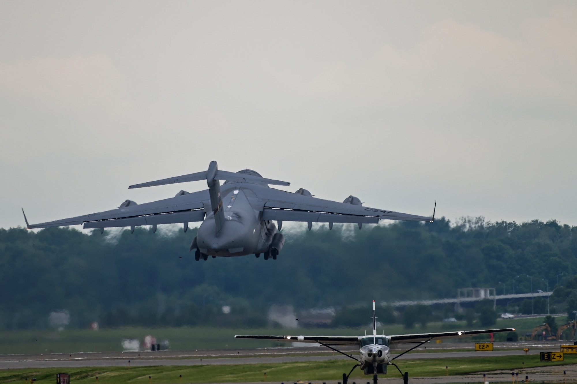 A C-17 Globemaster III assigned to the 911th Airlift Wing takes off from the Pittsburgh International Airport Air Reserve Station, Pennsylvania, June 2, 2022