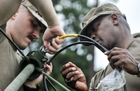 350th CACOM Army Reserve Soldiers train on antenna emplacement