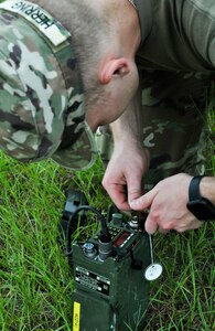 350th CACOM Army Reserve Soldiers train on antenna emplacement