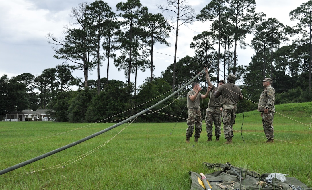 350th CACOM Army Reserve Soldiers train on antenna emplacement