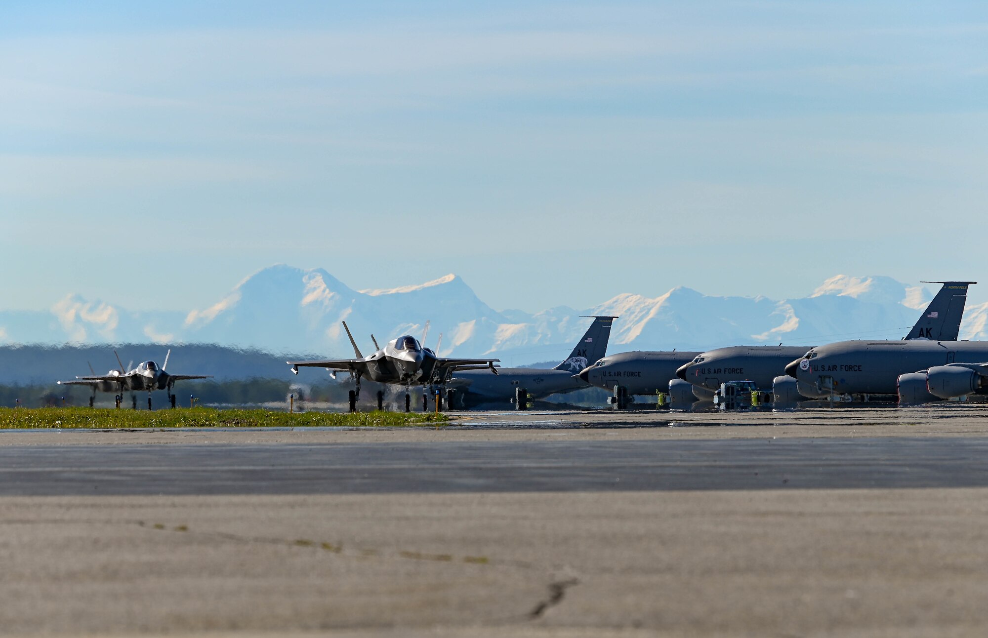 RF-A 22-3 takes flight at Eielson