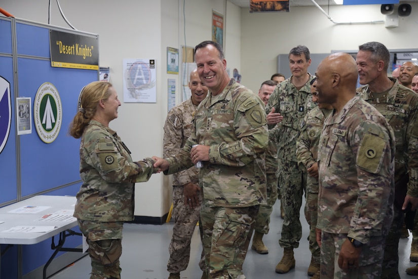 1st Tsc Hosts Centcom And Arcent Commanders In Key Leader Engagement 1st Theater Sustainment 