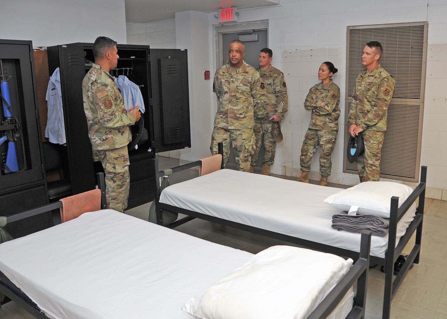 AFRC Command Chief visits 433rd TRS