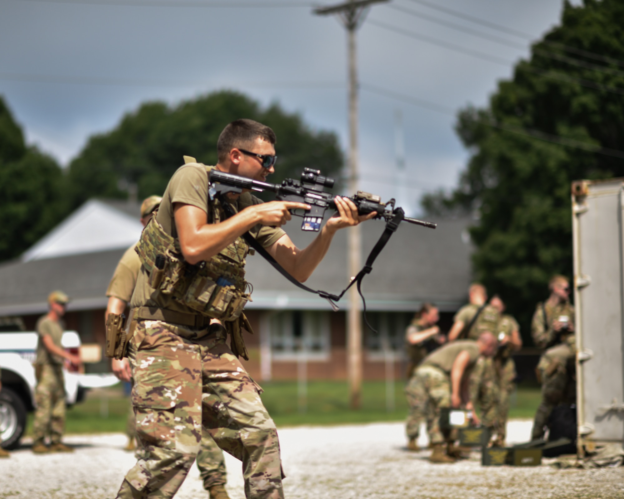 Photo of 183 SFS participating in weapons sustainment training