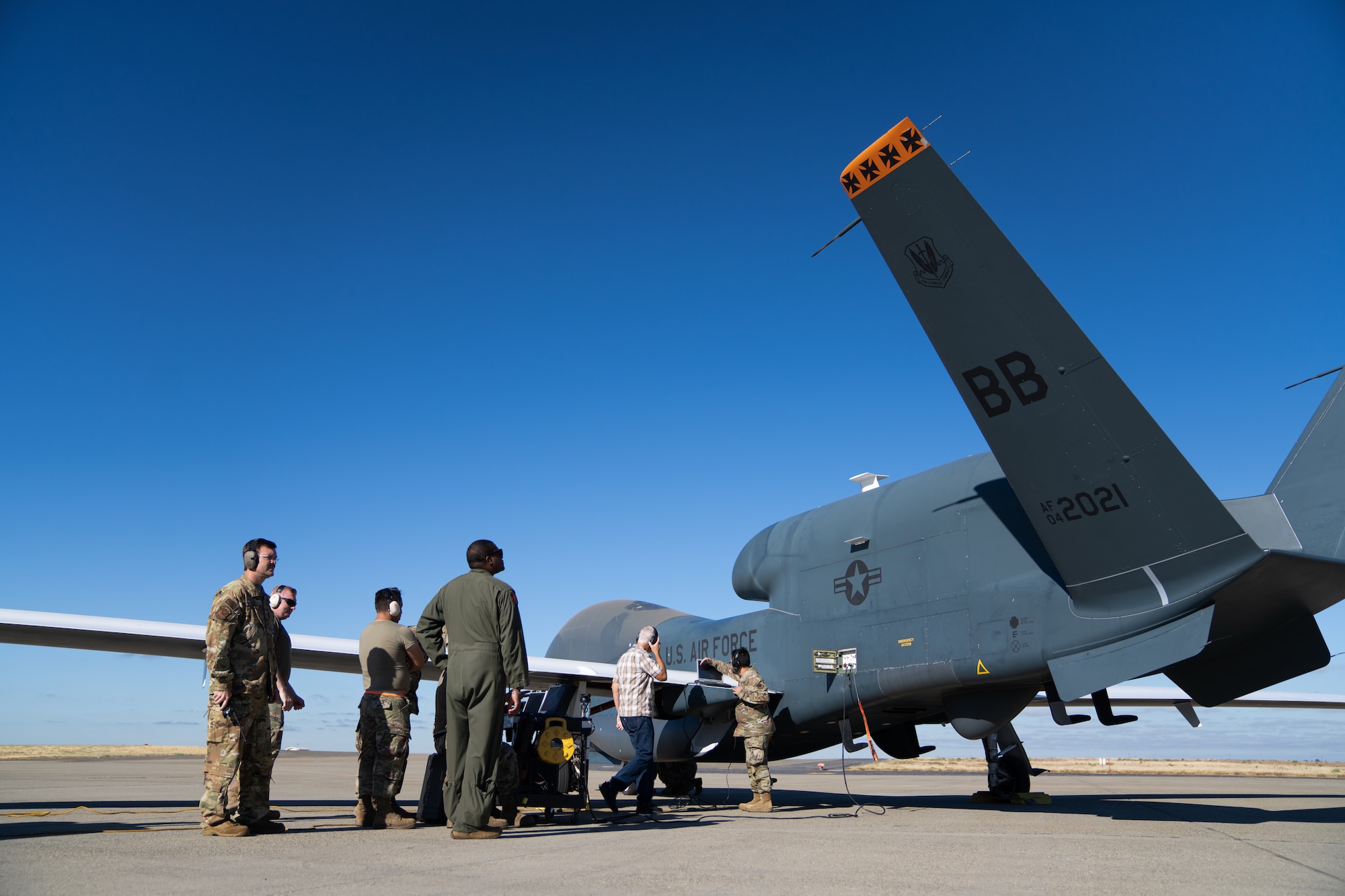 Beale AFB says farewell to the RQ4 Global Hawk Block 30 > Air Combat