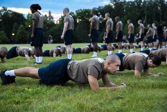 220726-N-PW480-0155 GREAT LAKES, Ill. (July 26, 2022) Naval Reserve Officers Training Corps (NROTC) New Student Indoctrination (NSI) 2022 Cycle 3 midshipman candidates perform the plank during an inventory physical readiness test at Recruit Training Command (RTC), July 26. Upon completion of NSI, the candidates will start their freshman year of the NROTC program at colleges and universities nationwide this fall. NSI is an indoctrination program hosted at RTC, and provides midshipmen with a common military training orientation. NSI provides basic training in five warfighting fundamentals – firefighting, damage control, seamanship, watchstanding and small arms handling and marksmanship – to begin creating basically trained and smartly disciplined future Navy and Marine Corps officers. NROTC is overseen by Commander, Naval Service Training Command (NSTC), Rear Adm. Jennifer S. Couture, which supports naval accessions training for 98 percent of the Navy’s new officers and enlisted Sailors. (U.S. Navy photo by Mass Communication Specialist 2nd Class Nikita Custer)