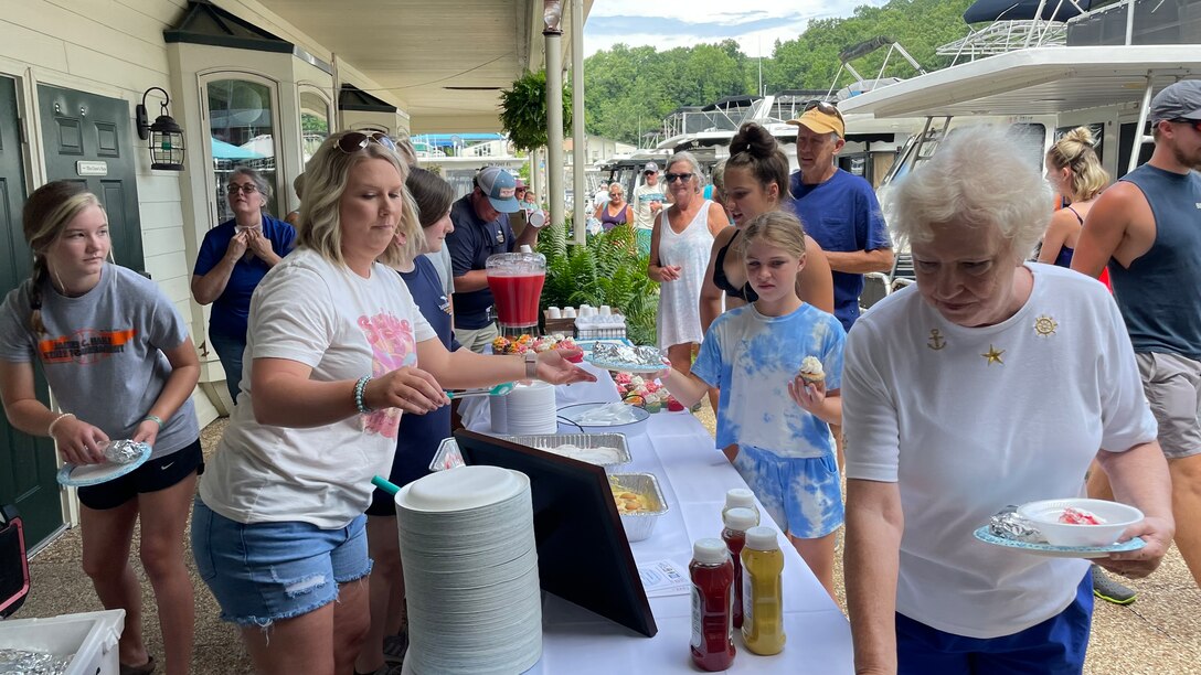 Guests at Dale Hollow State Park Marina enjoyed refreshments following the Clean Marina ceremony on Aug. 6, 2022, in Burkesville, Kentucky. Dale Hollow State Park Marina staff served guests during the customer appreciation refreshment hour following the award ceremony.