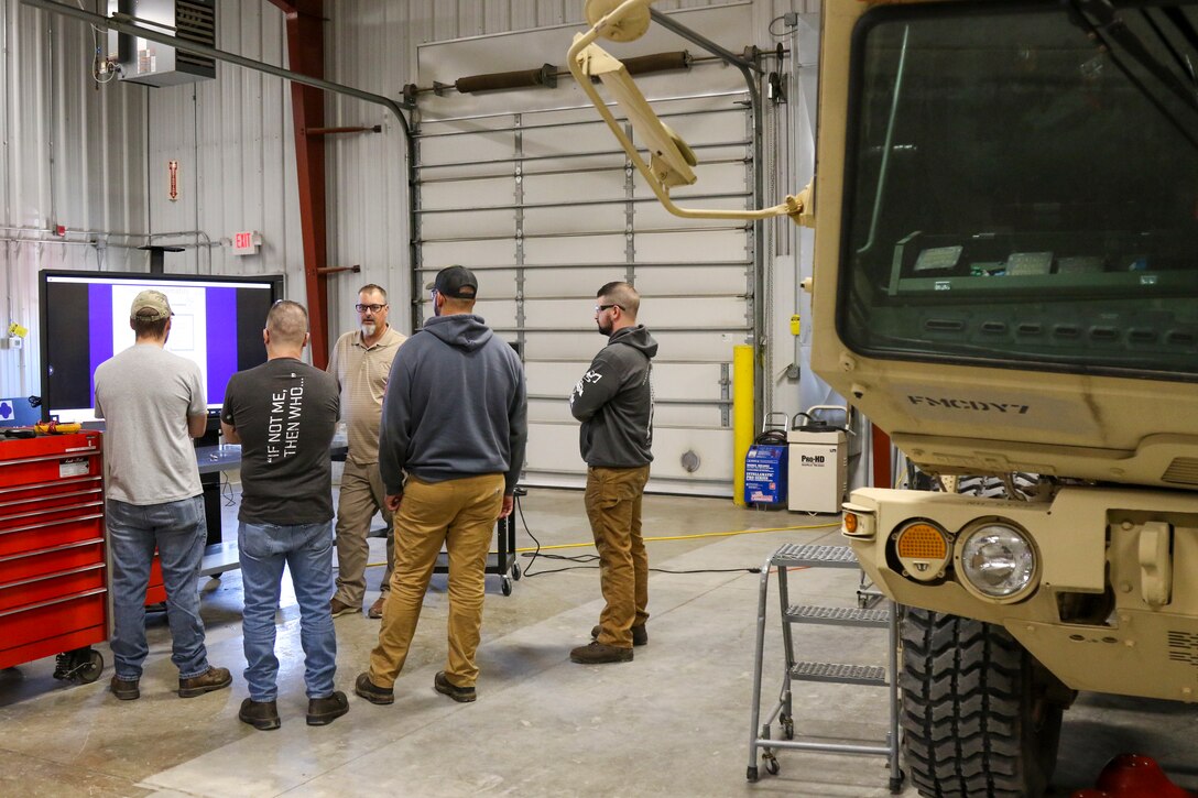 88th Readiness Division mechanics gain in-depth knowledge during course