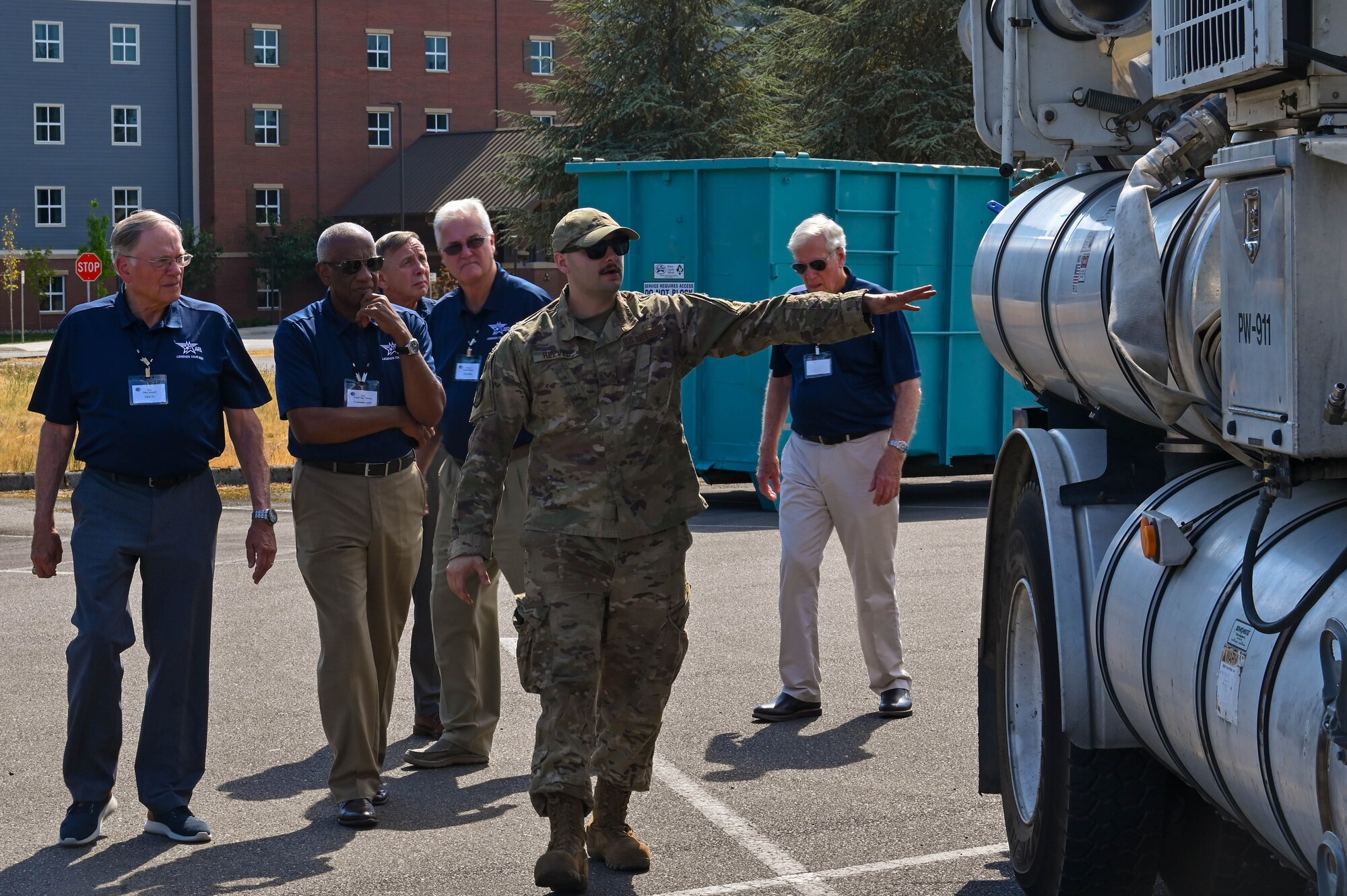 U.S. Air Force retired Senior Leaders Tour the 62d Airlift Wing