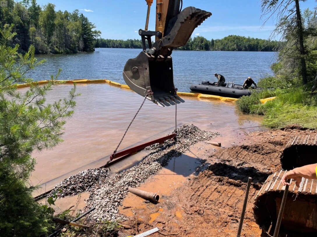 U.S. Soldiers assigned to the 107th Engineer Battalion, Michigan National Guard, completed an innovative readiness training project at Horseshoe Lake near Marquette, Mich., July 13-18, 2022. (U.S. Army National Guard photo by Maj. Anthony Przybyla)