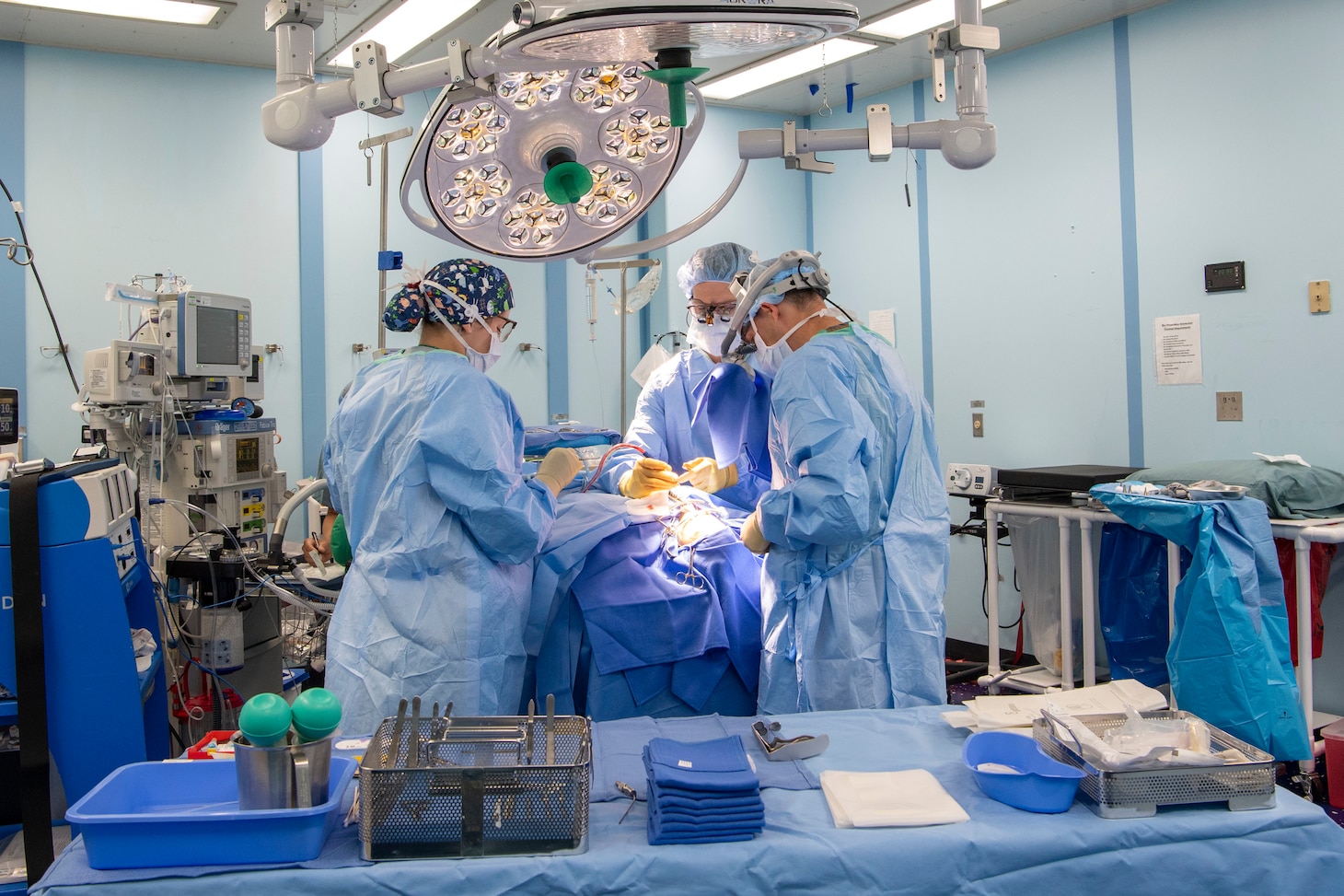 PUERTO PRINCESA, Philippines (Aug. 5, 2022) – U.S. Navy medical professionals perform a cleft palate repair surgery aboard Military Sealift Command hospital ship USNS Mercy (T-AH 19) during Pacific Partnership 2022.