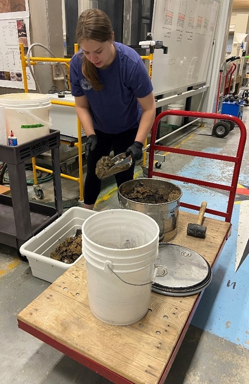 U.S. Army Corps of Engineers Kansas City District Environmental Engineer Jesseca Alexander works on her research project