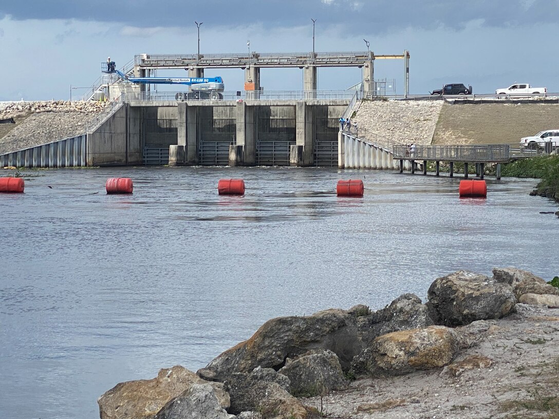 Julian Keen, Jr. Lock and Dam Spillway