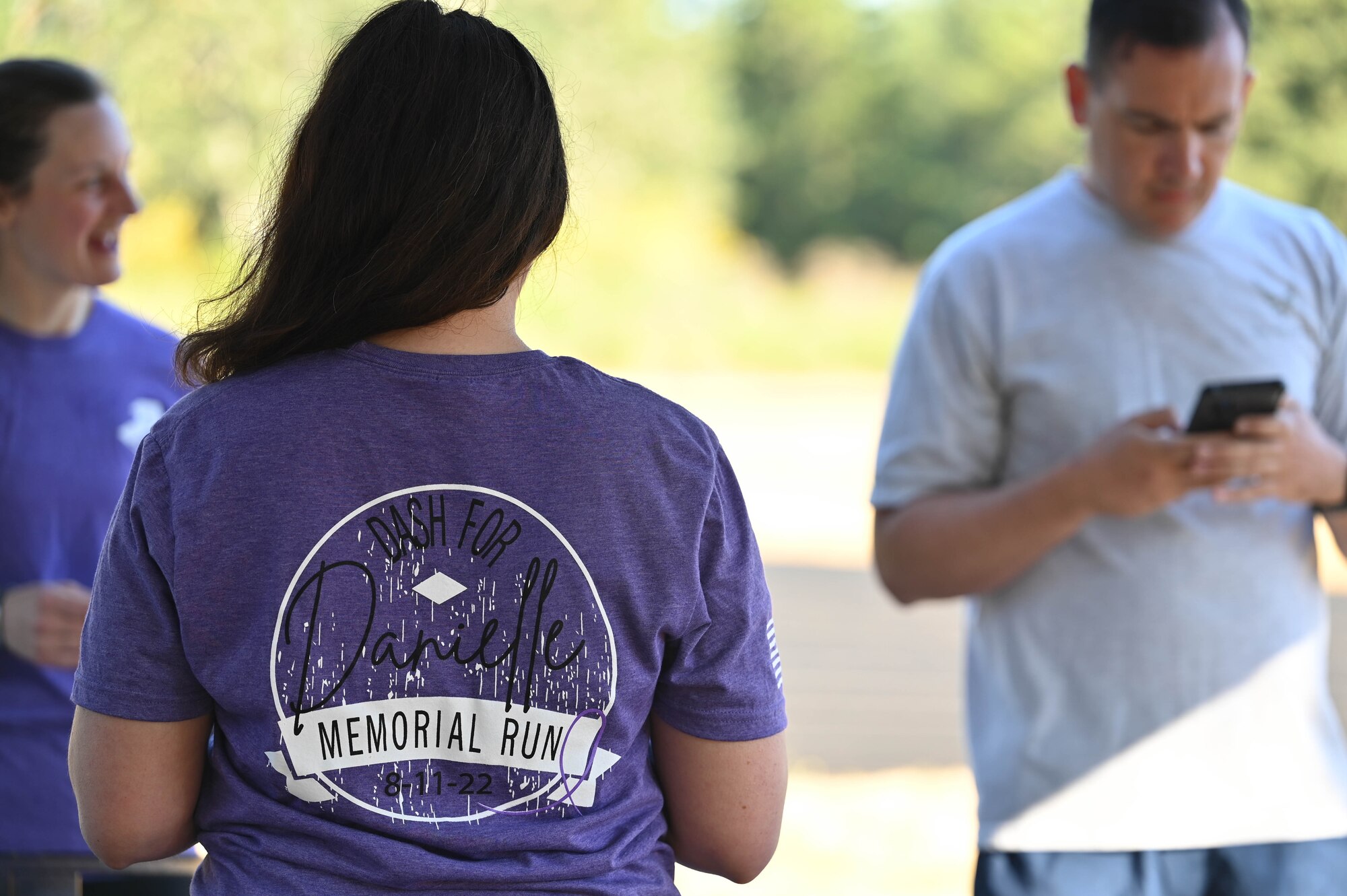 Supporters of Danielle Lynch hold a fundraising run in support of domestic violence victims