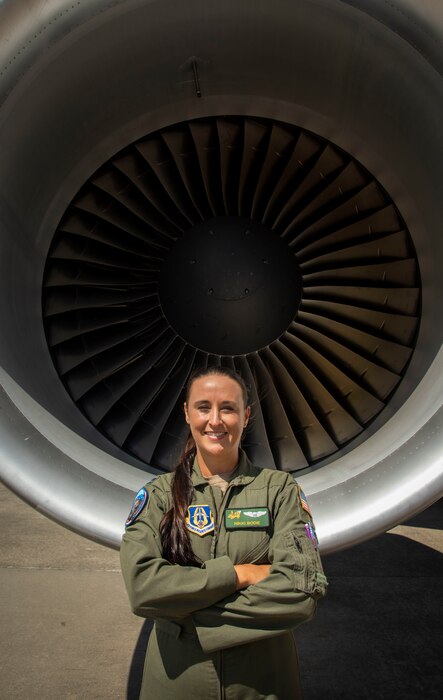 Reserve philanthropist develops e-course to help others fly