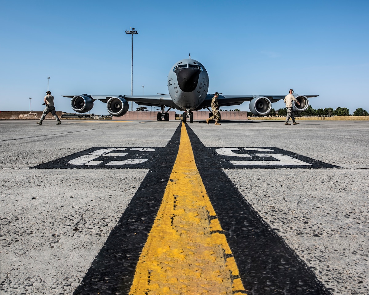 KC-135 awaits maintenance