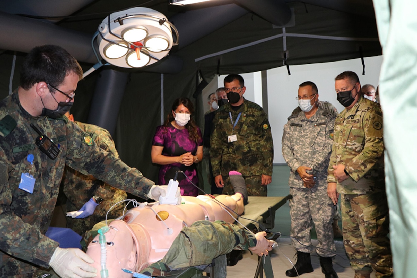 Den.  Гвардия укрепва бойните медицински способности с България > Национална гвардия > Гвардейски новини