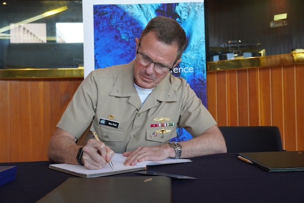 Brest, France —— Rear Adm. Ron Piret, Commander, Naval Meteorology and Oceanography Command, and staff members visited the Naval Hydrographic and Oceanographic Service (SHOM) in France, June 27, 2022. 



US and French officials came together to discuss ways both organizations can cooperate further in the European theater and globally in hydrography and oceanography.