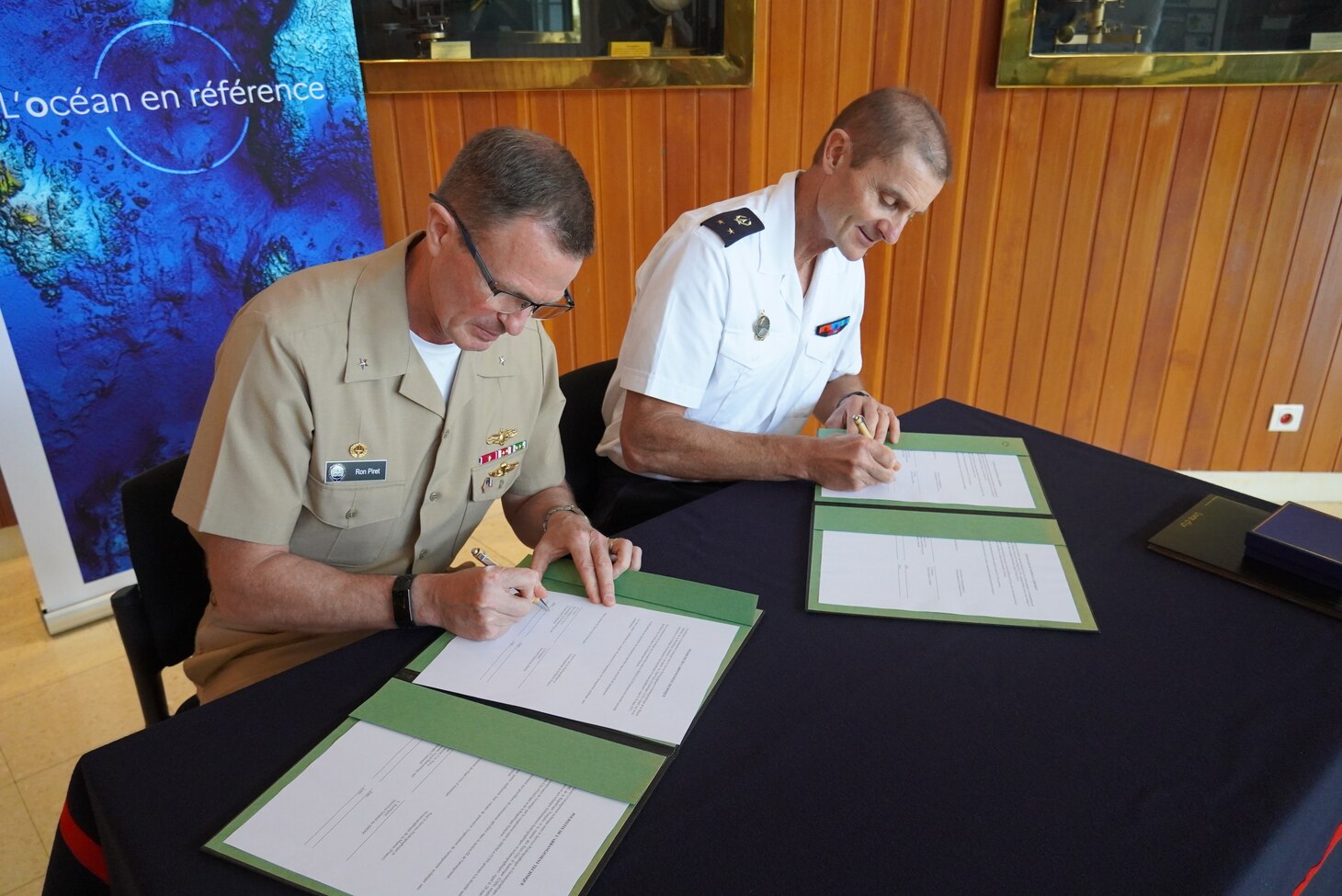 Brest, France —— Rear Adm. Ron Piret, Commander, Naval Meteorology and Oceanography Command, and staff members visited the Naval Hydrographic and Oceanographic Service (SHOM) in France, June 27, 2022. 



US and French officials came together to discuss ways both organizations can cooperate further in the European theater and globally in hydrography and oceanography.