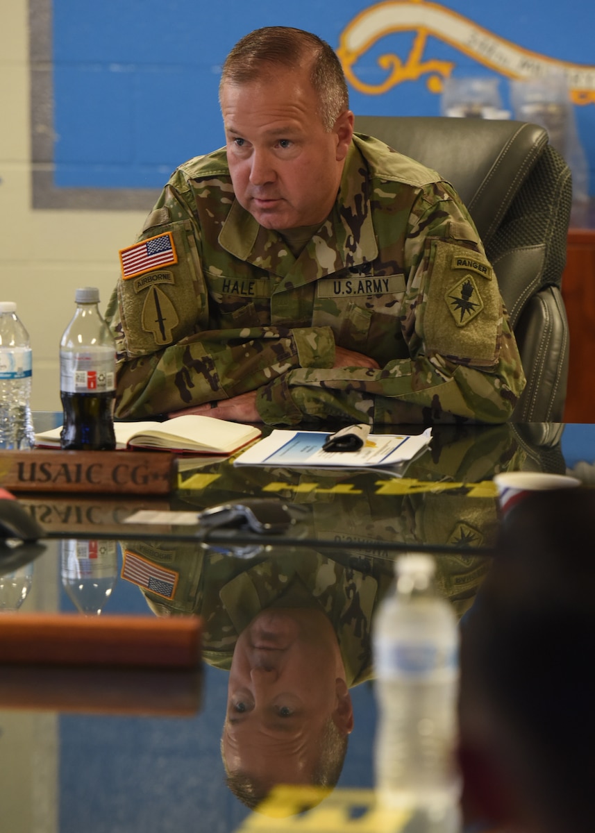 U.S. Army Maj. Gen. Anthony Hale, commanding general of the U.S. Army Intelligence Center of Excellence, discusses potential changes with soldiers assigned to the 344th Military Intelligence Battalion at Goodfellow Air Force Base, Texas, August 18, 2022. Hale asked for input on how to help improve the quality of life for 344th MI BN students and staff. (U.S. Air Force photo by Airman 1st Class Zachary Heimbuch)