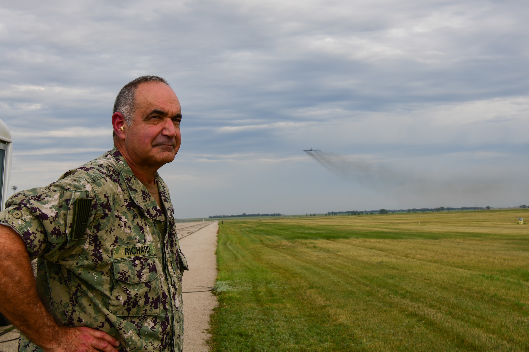 Adm. Charles Richard, United States Strategic Command commander, visits Minot Air Force Base, North Dakota, Aug. 17, 2022. Richard observed the take-off of three B-52H Stratofortresses and met with wing leadership to discuss Minot AFB’s role in USSTRATCOM’s global reach capabilities. (U.S. Air Force photo by Airmen Alysa Knott)