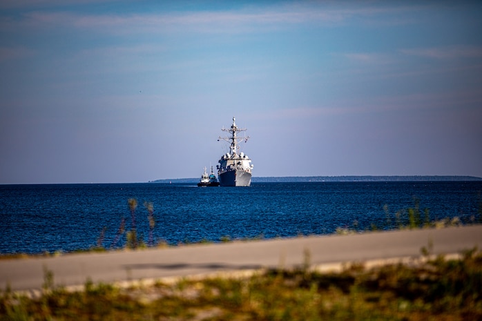 The Arleigh Burke-class guided-missile destroyer USS Paul Ignatius (DDG 117) arrives in Tallinn, Estonia for a scheduled port visit, Aug. 20, 2022.
