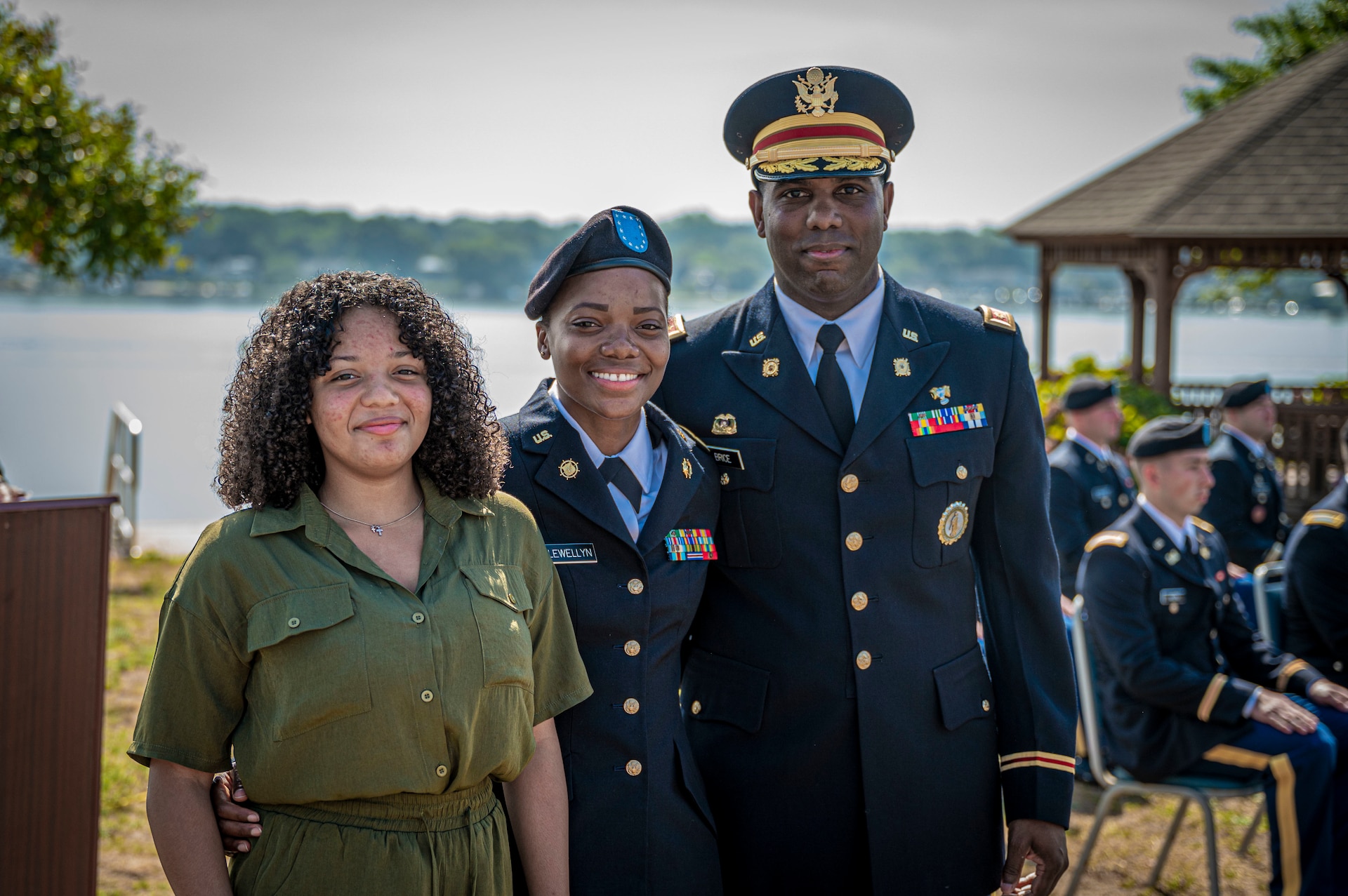 Nine Army Guardsmen Commissioned as Lieutenants