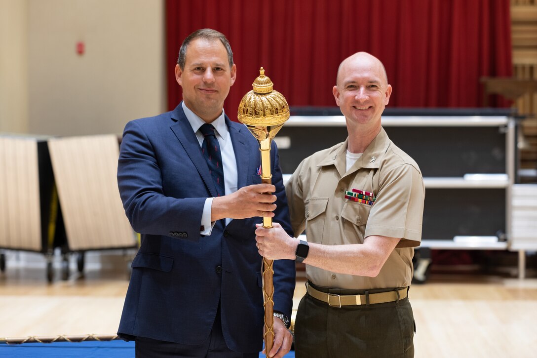 On May 16, 2022, a pair of new maces manufactured by Dalman and Narborough Regimental Mace Company were delivered from Birmingham, England, to the United States Marine Band in Washington, D.C. A small presentation ceremony was held in John Philip Sousa Band Hall at Marine Barracks Washington. Drum Major Master Gunnery Sgt. Duane King, Director Col. Jason K. Fettig and Tommy Dalman each gave remarks, and guests had the chance to examine the maces close up.