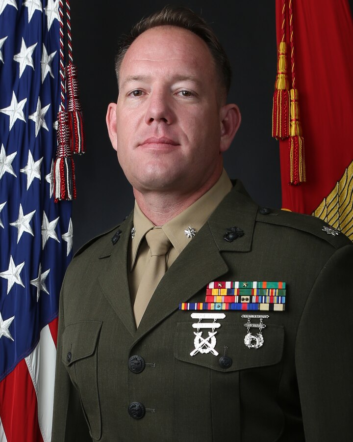 Command Photo for LtCol Clevenger.